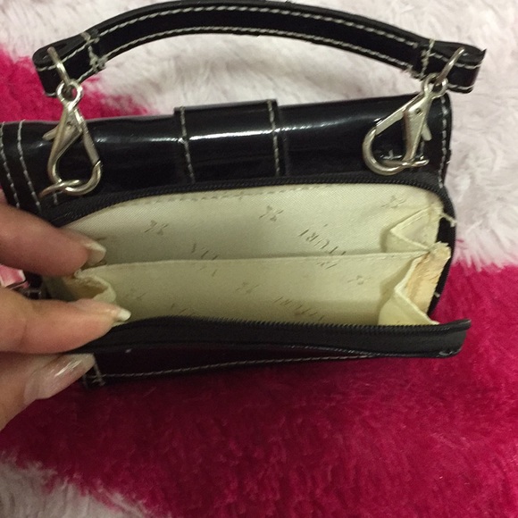 Camera case - Picture 2 of 2